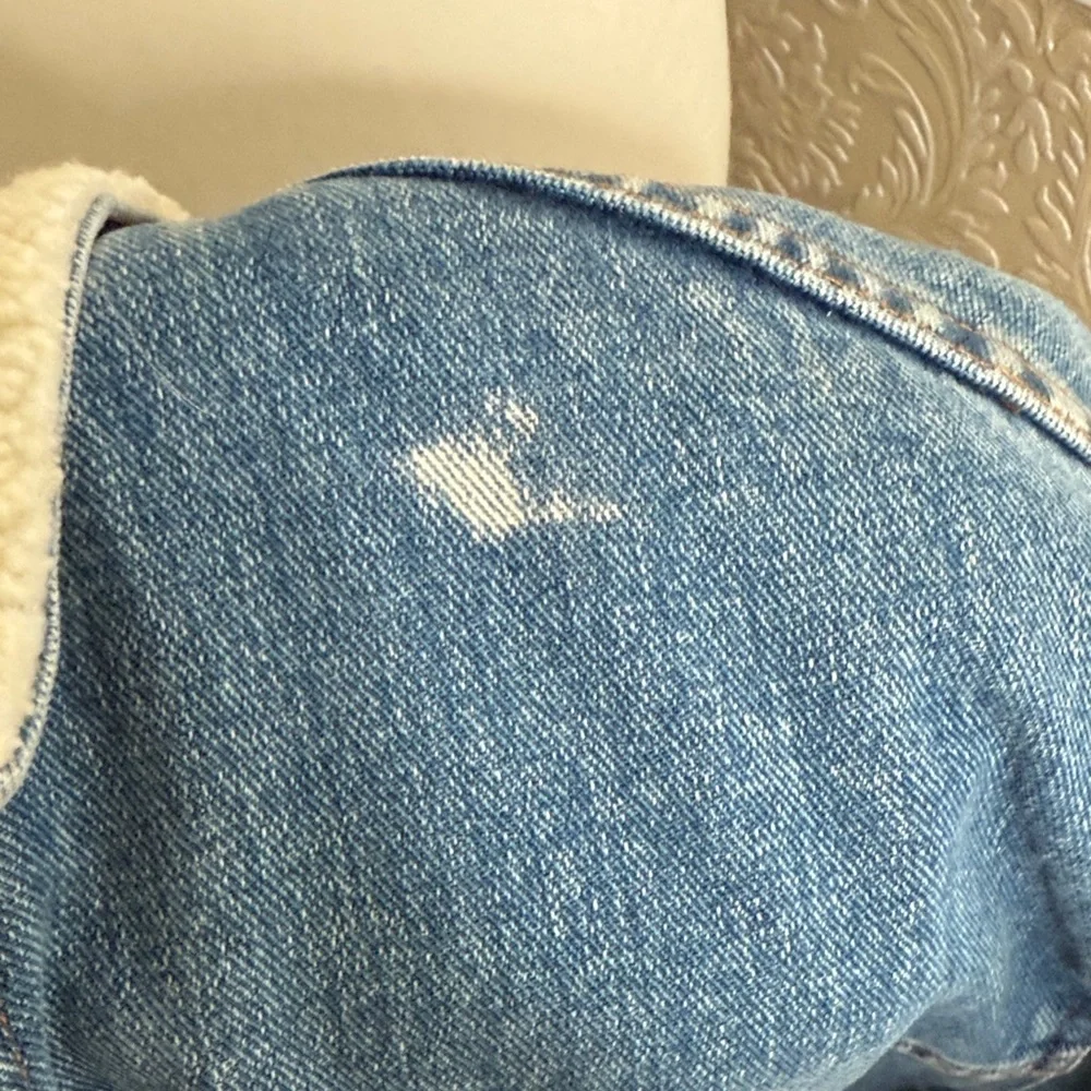 Ralph Lauren Blue Denim Jacket with Cream Collar - Picture 8 of 9